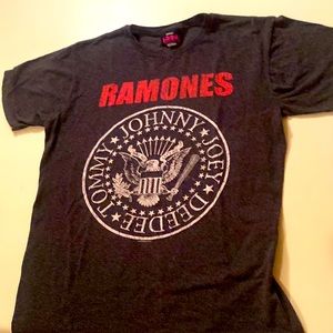 Vintage 90s rare Ramones tee with band members names